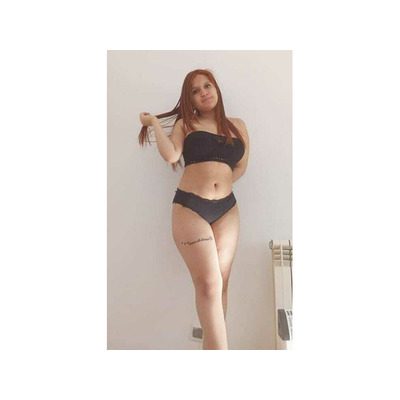 FIESTERA, IMPLICADA, Y MUY CARIÑOSA