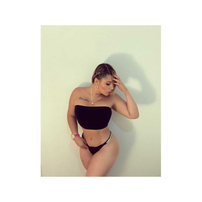 ENCANTADORA LATINA POR GANDIA