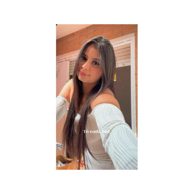 ENCANTADORA Y ARDIENTE CHICA