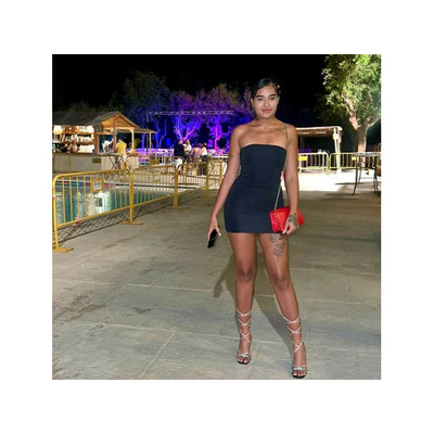 JOVECITA SIMPATICA, AUTENTICA Y MUY FIESTERA