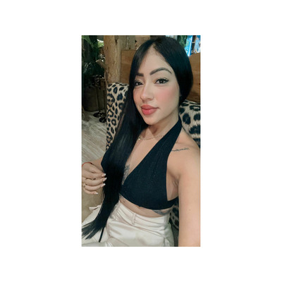 HERMOSA CHICA MUY IMPLICADA 