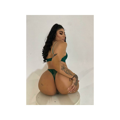 CURIOSA, IMPLICADA Y MUY SENSUA