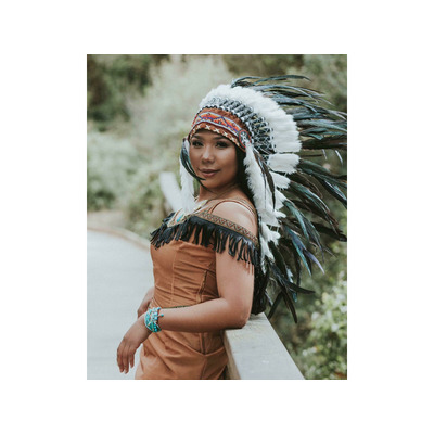 ARDIENTE POCAHONTAS LATINA