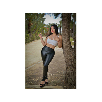 CAUTIVADORA Y JUGUETONA LATINA EN ELDA