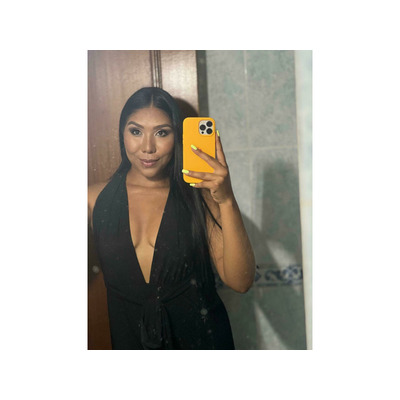 UNA LINDA MORENA