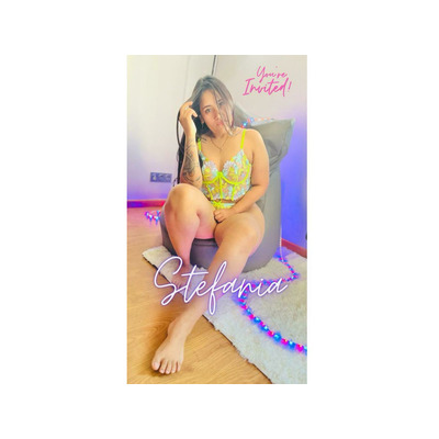 STEFANIA EXPLOSIVA Y RICA MUJER