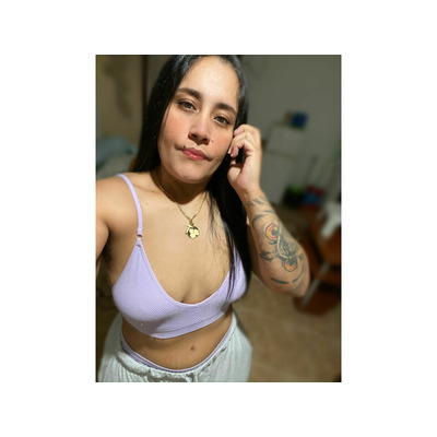 MAMASITA LLENA DE LUJURIA Y PASIONES.
