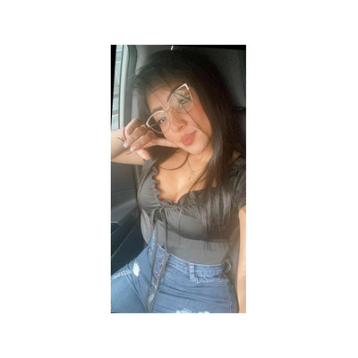 DESCOMPLICADA Y CON MUCHO FUEGO EN SU CUERPO