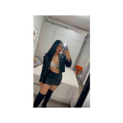 DESCOMPLICADA Y CON MUCHO FUEGO EN SU CUERPO