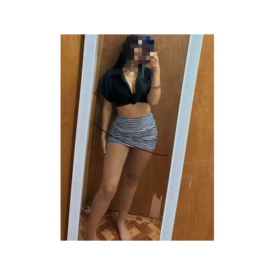 JOVENCITA CON GANAS DE UN RICO MOMENTO