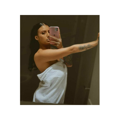 UNA DIOSA DE CARNE Y HUESO