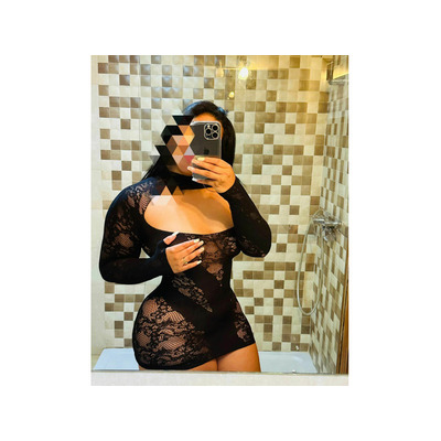 Sofia una morena candente fiestera