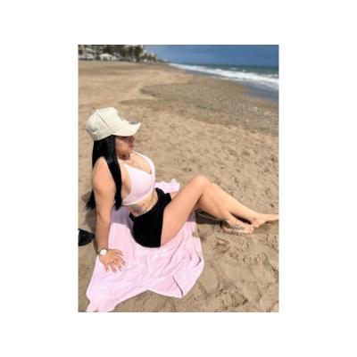 MIA UNA JOVENCITA FIESTERA IDEAL PARA TI
