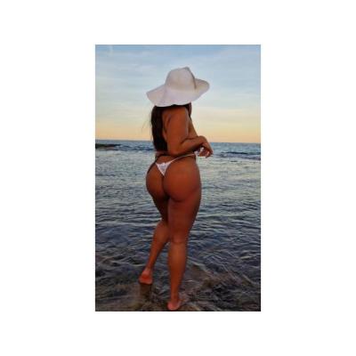 NENA TRAVIESA Y CON GANAS DE FOLLAR
