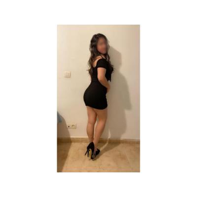 LATINA REAL Y CALIENTE