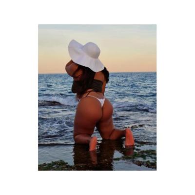 COMETE ESTE RICO CULAZO