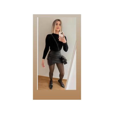 TRANS GUAPA Y FEMENINA!