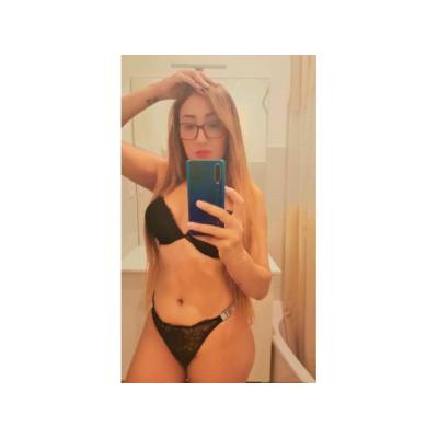 VEN A FOLLAR CONMIGO