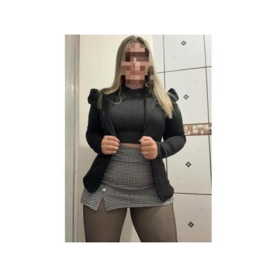 ESTOY MUY HUMEDA PARA TI
