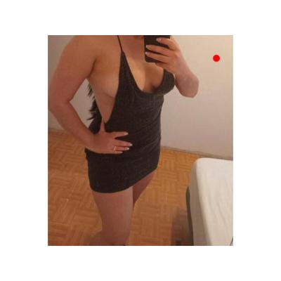 COLOMBIANA UN VOLCAL EN ERUPCION EN LA CAMA