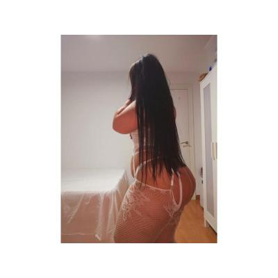 GORDITA CON GANAS DE FOLLAR DURO