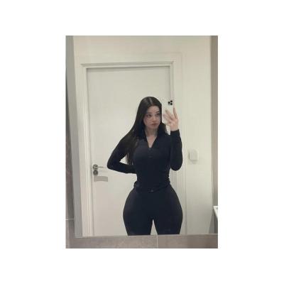 Chica sincera y honesta