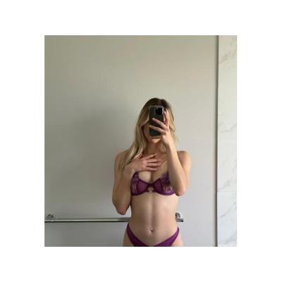 EXÓTICA TE LA COMO CON ELEGANCIA