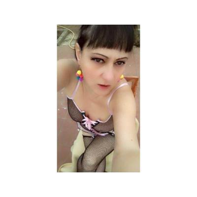 Masaje con final feliz y duchita erótica.