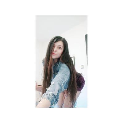 CHICA BELLA UN ENCANTO EN MATARÓ