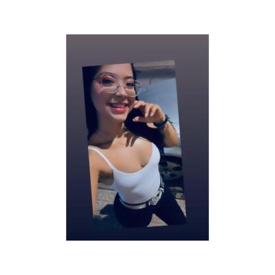 SALOMÉ, UNA LATINA CON ENERGÍA EN