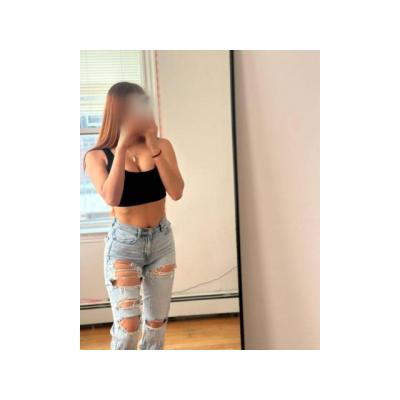 NIÑA DE 18 AÑITOS MUY TIERNA