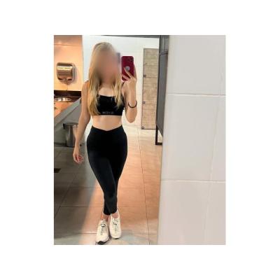 CON TETAS Y CHOCHITA ROSADAS