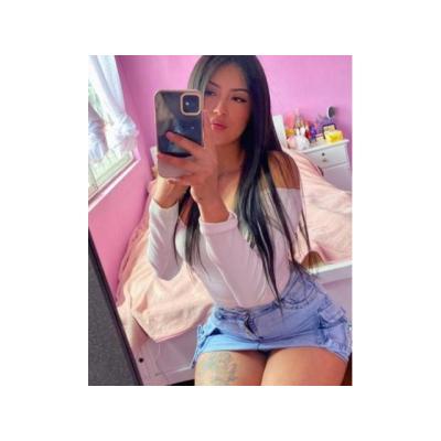 Soy una chica colombiana muy caliente