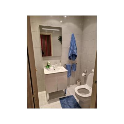 SE ALQUILAN HERMOSAS HABITACIONES