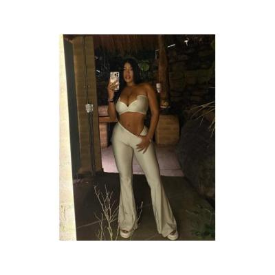 VENEZOLANA TE LA COMO SUAVE Y CON GUSTO