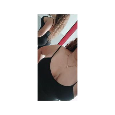 VIKI MADURITA LATINA CON MUCHA EXPERIENCIA