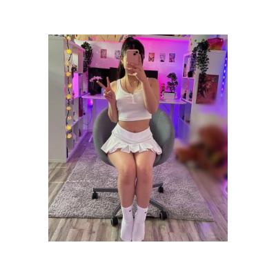 PUTITA MUY CALIENTE TE SACARE