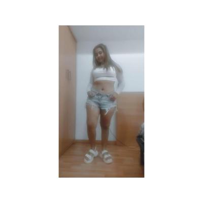 DÉBORA 27 AÑOS ️ masajes relajantes
