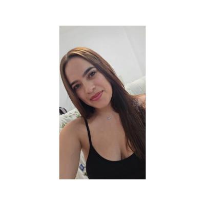 MUJER ATRACTIVA DESEOSA Y COMPLACIENTE