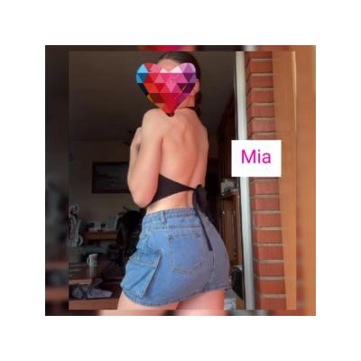 Chica alta, sexy y cañera estrecho 20€