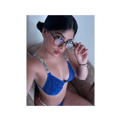 ADHARA YOGURINA LINDISIMA COLOMBIANA