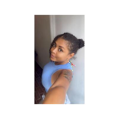 CHICA LATINA CON GANAS DE CAÑA