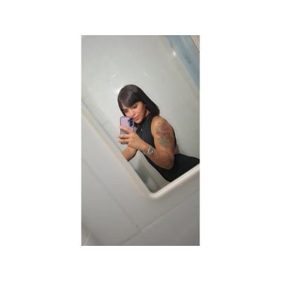 VALENTINA TRANS DISPONIBLE PARA TI LLAMAME