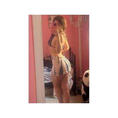LA COLEGIALA QUE quiero correrme