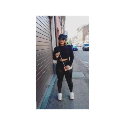 QUIERO QUE TE CORRAS MUCHAS VECES POR MI