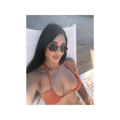 NIA COLOMBIANA DE FUEGO