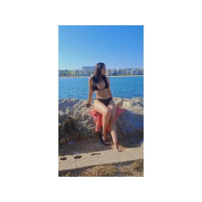 UNA DIABLITA CON DESEOS PERVERTIDOS