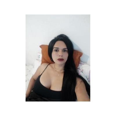 GEMIRÁS DE PLACER. . . SEXY LATINA 