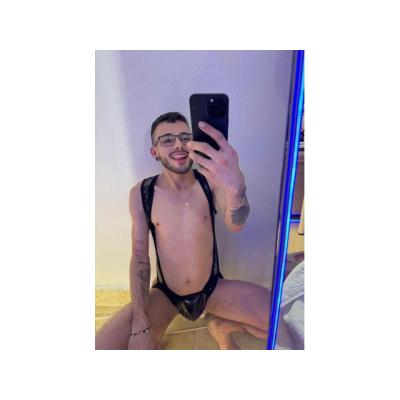 MADRID TIENE ALGO NUEVO. . . Y SOY YO: