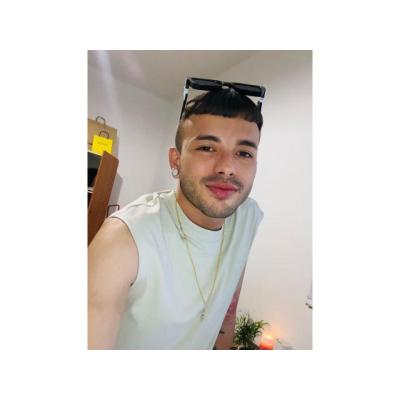 MADRID TIENE ALGO NUEVO. . . Y SOY YO: